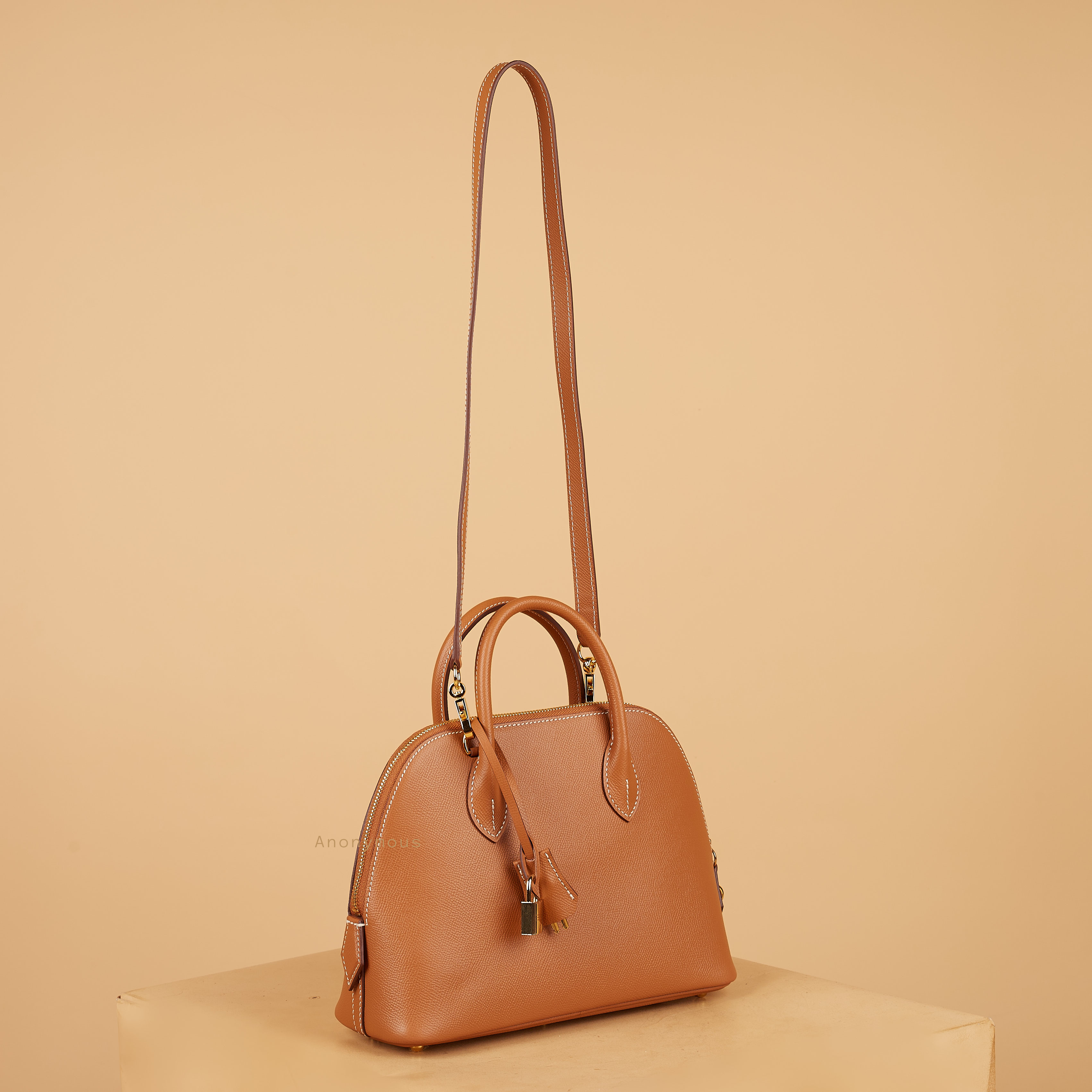 Anonymous Bolie 25 Taiga Leather No Brand (Tas kulit)