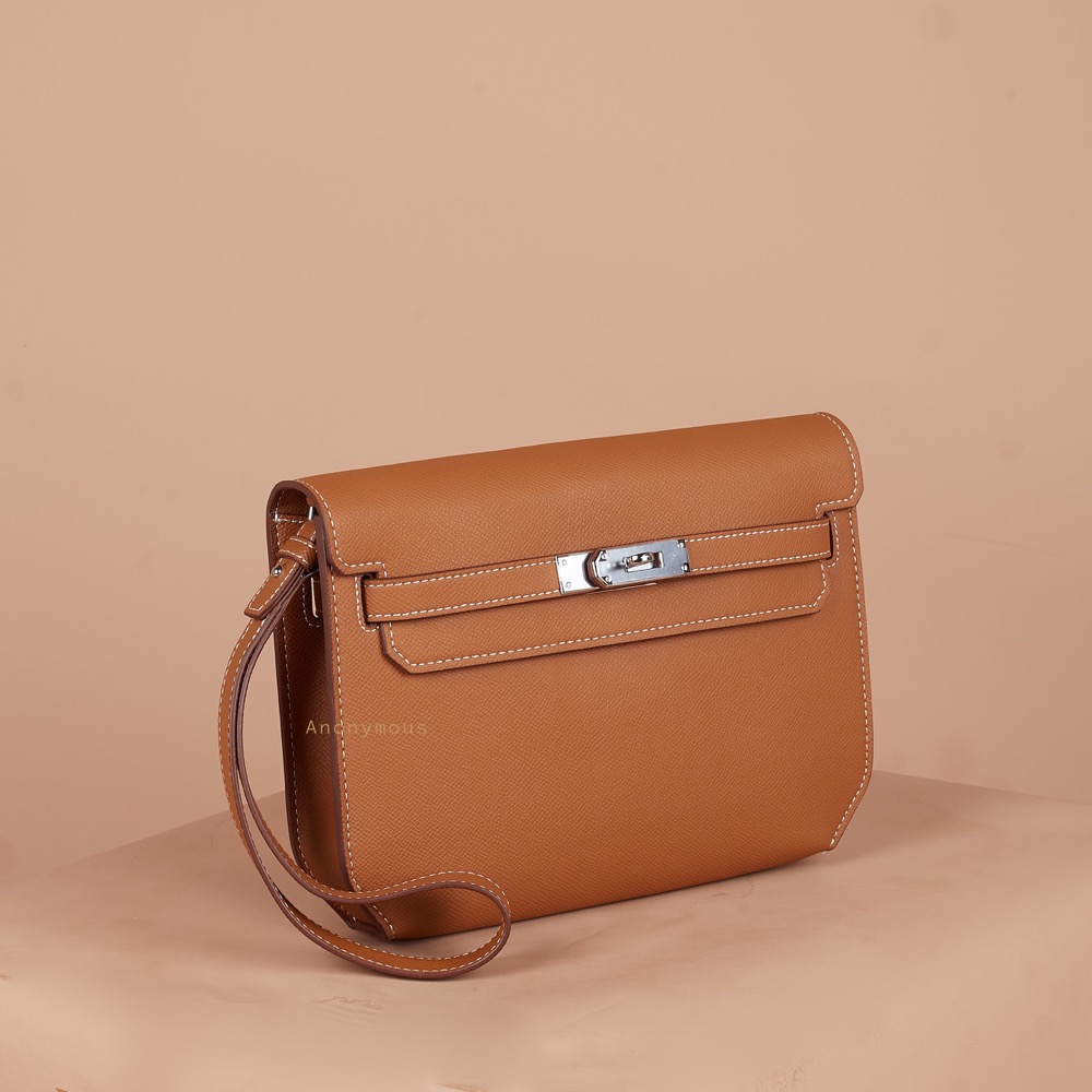 Anonymous Kelsey Sling Bag Taiga No Brand (Tas Kulit)