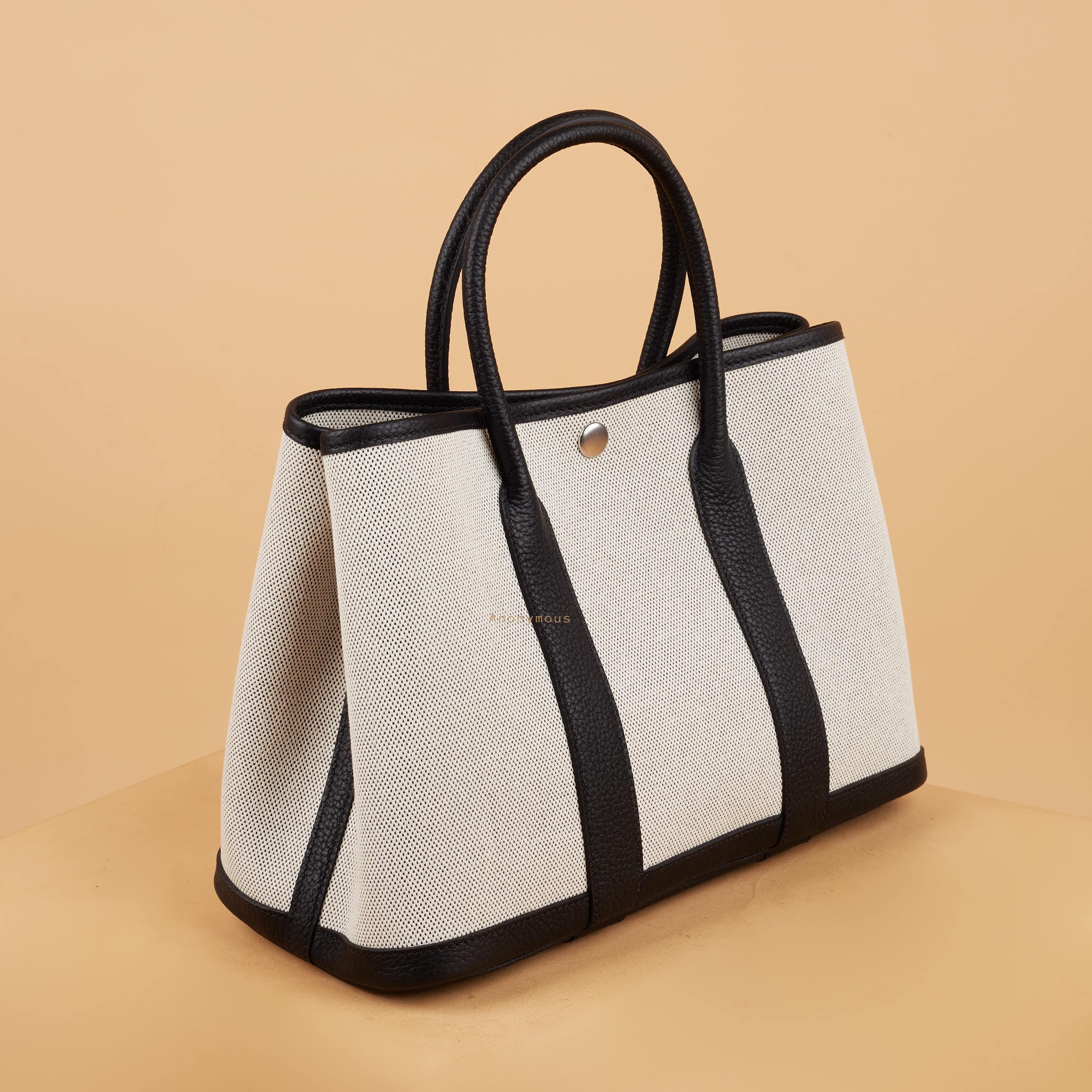 Anonymous Carnival Tote Bag 30 Ecru PHW No Brand (Tas Kulit)