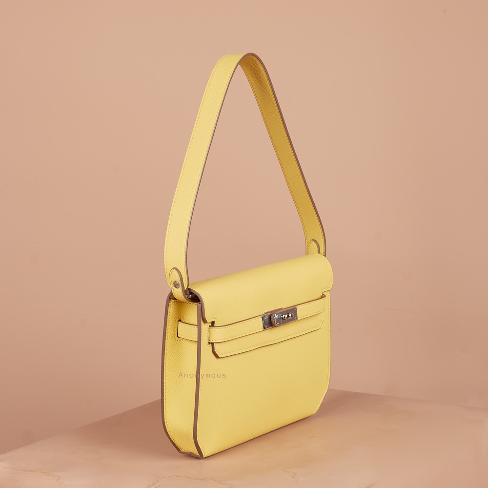 Anonymous Kelsey Sling Bag Taiga No Brand (Tas Kulit)