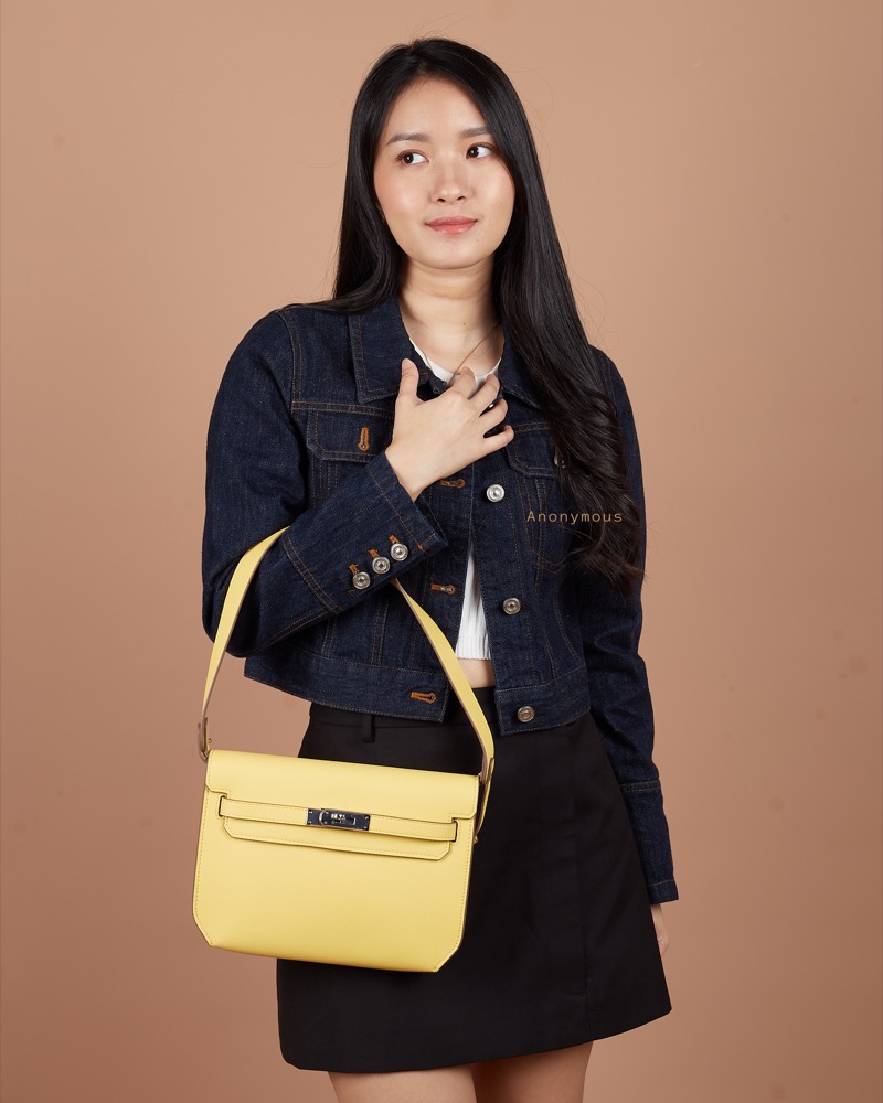 Anonymous Kelsey Sling Bag Taiga No Brand (Tas Kulit)