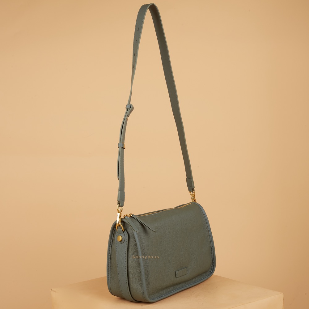 Anonymouse Vicky Messenger Bag Grained Leather No Brand (Tas Kulit)