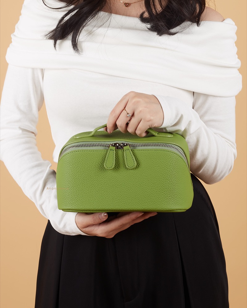 Anonymous Cosmo Cosmetic Small Togo No Brand (Tas Kulit)