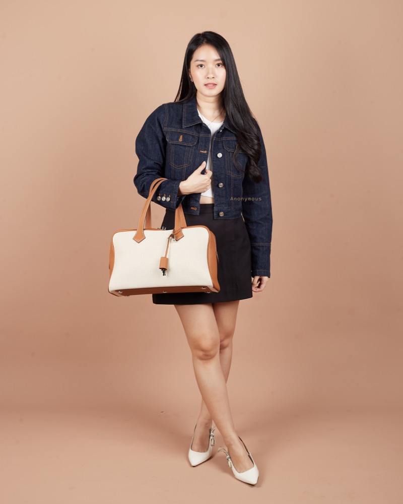 Anonymous Victoryne 35 Ecru Togo Leather No Brand (Tas Kulit)