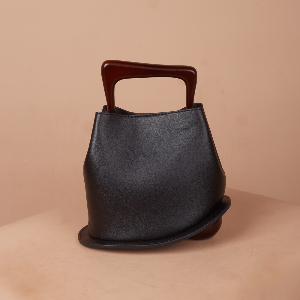 Anonymous Gaea Handbag Small Swift Leather No Brand (Tas Kulit)