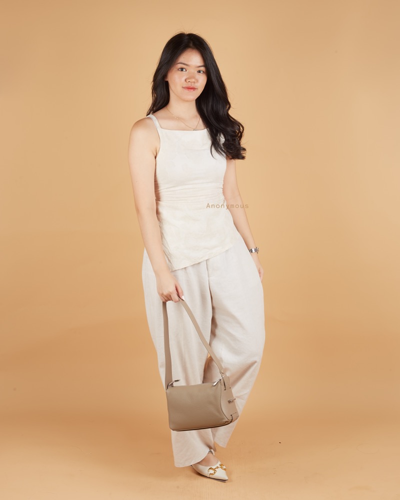 Anonymous Biyan Sling Bag Grained Leather No Brand (Tas Kulit)