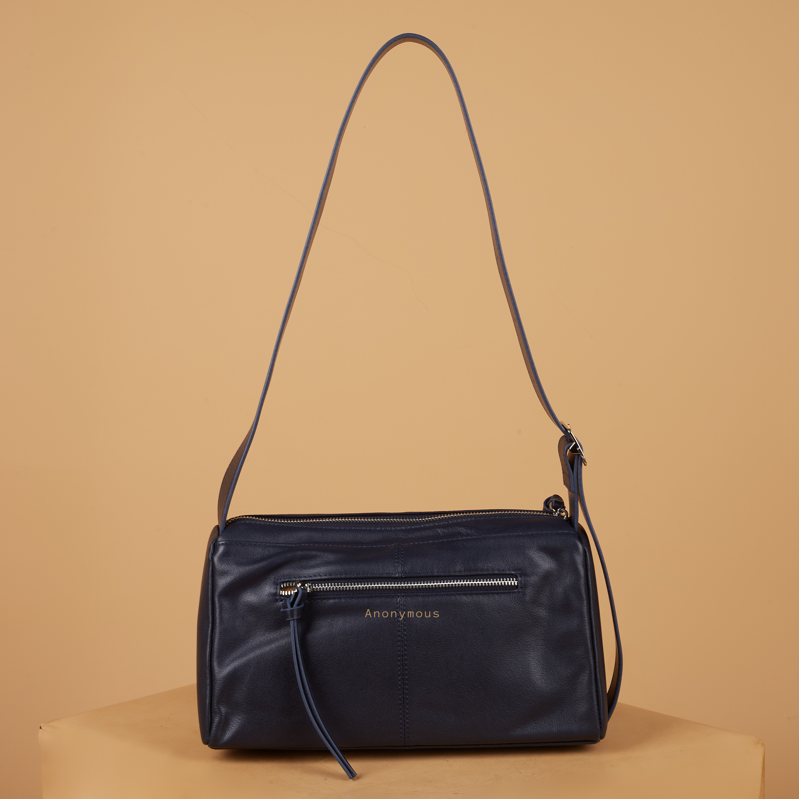 Anonymous Otto Shoulder Bag Leather No Brand (Tas Kulit)