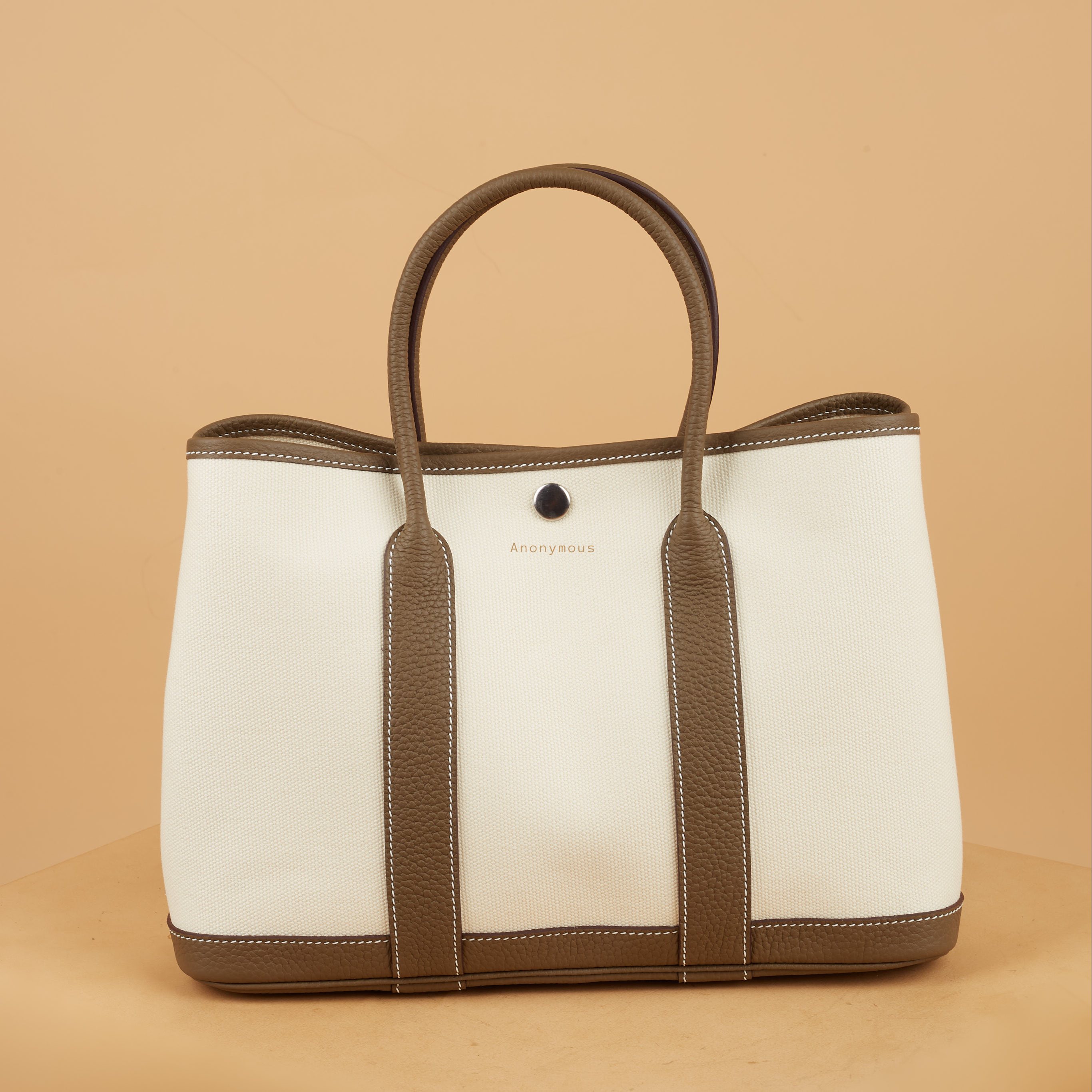 Anonymous Carnival Tote Bag 30 Ecru PHW No Brand (Tas Kulit)