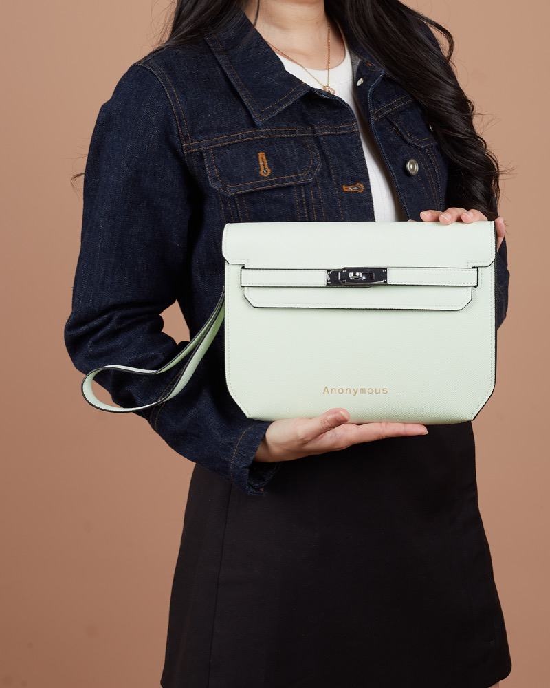 Anonymous Kelsey Sling Bag Taiga No Brand (Tas Kulit)