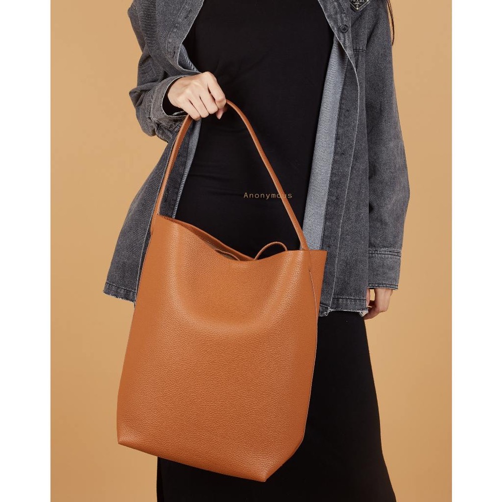 Anonymous Mica Tote Bag Small Grained Leather No Brand (Tas Kulit)