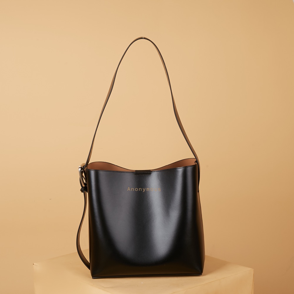 Anonymous Toms Bucket Bag Swift Leather No Brand (Tas Kulit)