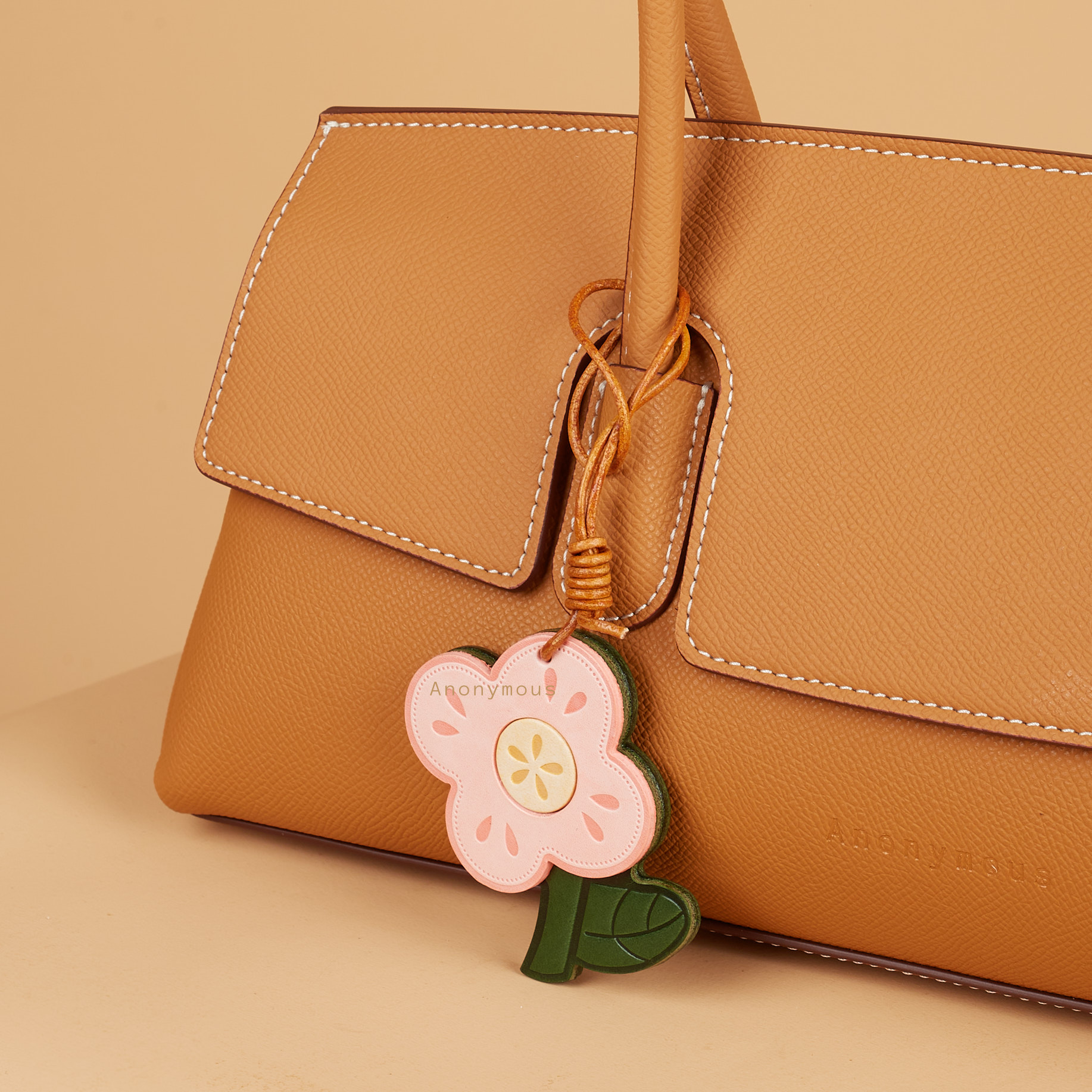 Anonymous Pastel Flower Charm & Pistol Charm (Gantungan Tas)