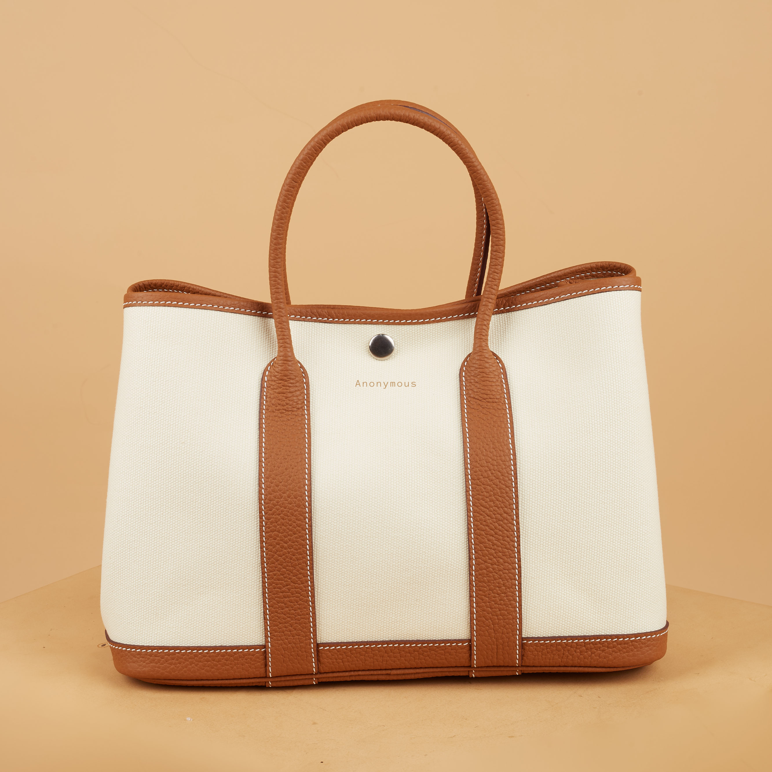 Anonymous Carnival Tote Bag 30 Ecru PHW No Brand (Tas Kulit)