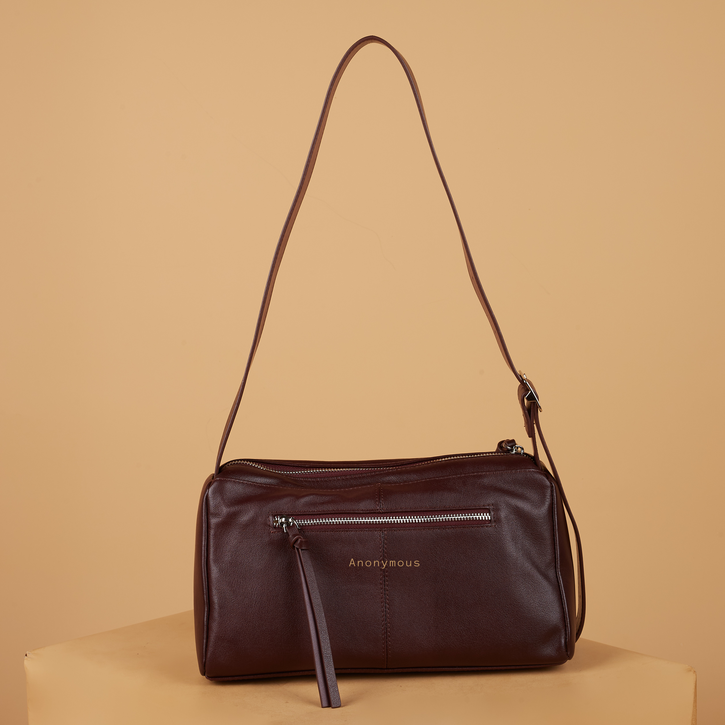 Anonymous Otto Shoulder Bag Leather No Brand (Tas Kulit)
