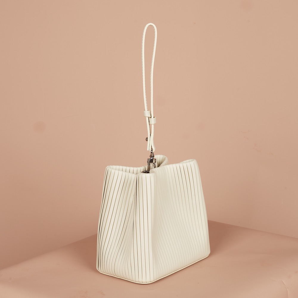 Anonymous Minotti Shoulder Bag No Brand (Tas Kulit)