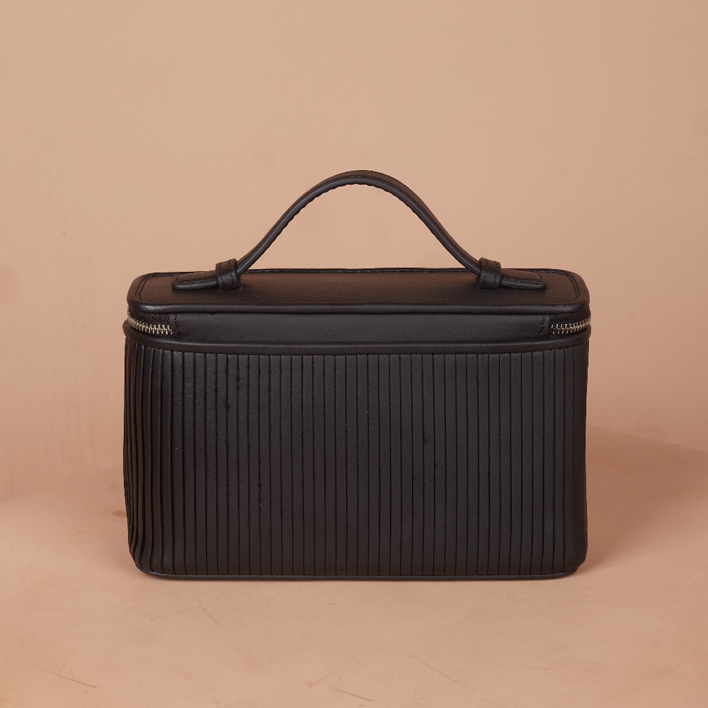 Anonymous Minotti Vanity Case No Brand (Tas Kulit)