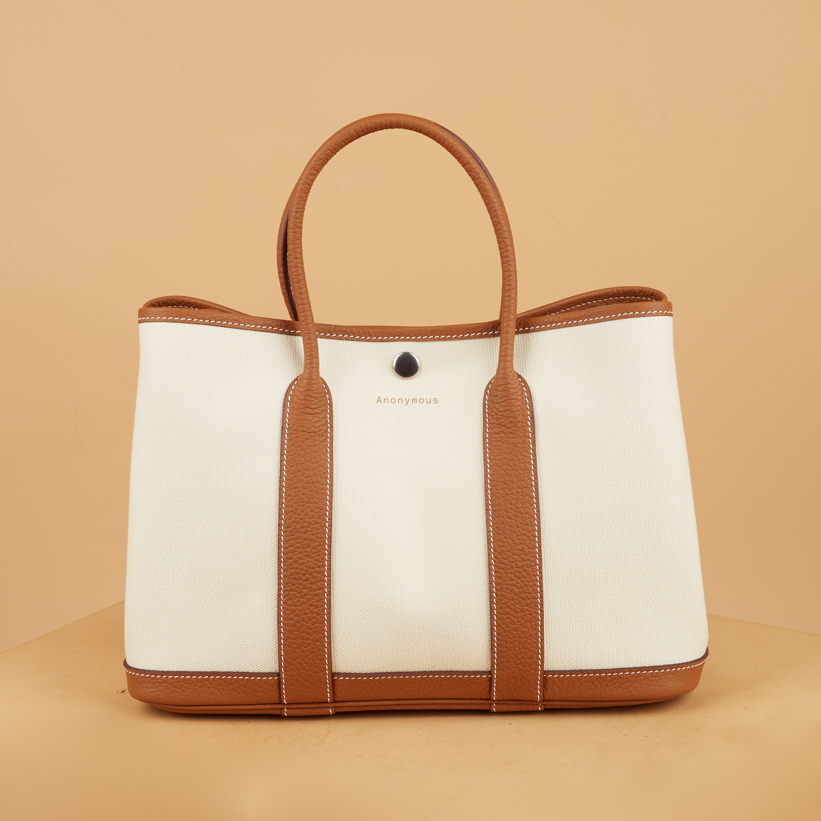 Anonymous Carnival Tote Bag 30 Ecru PHW No Brand (Tas Kulit)