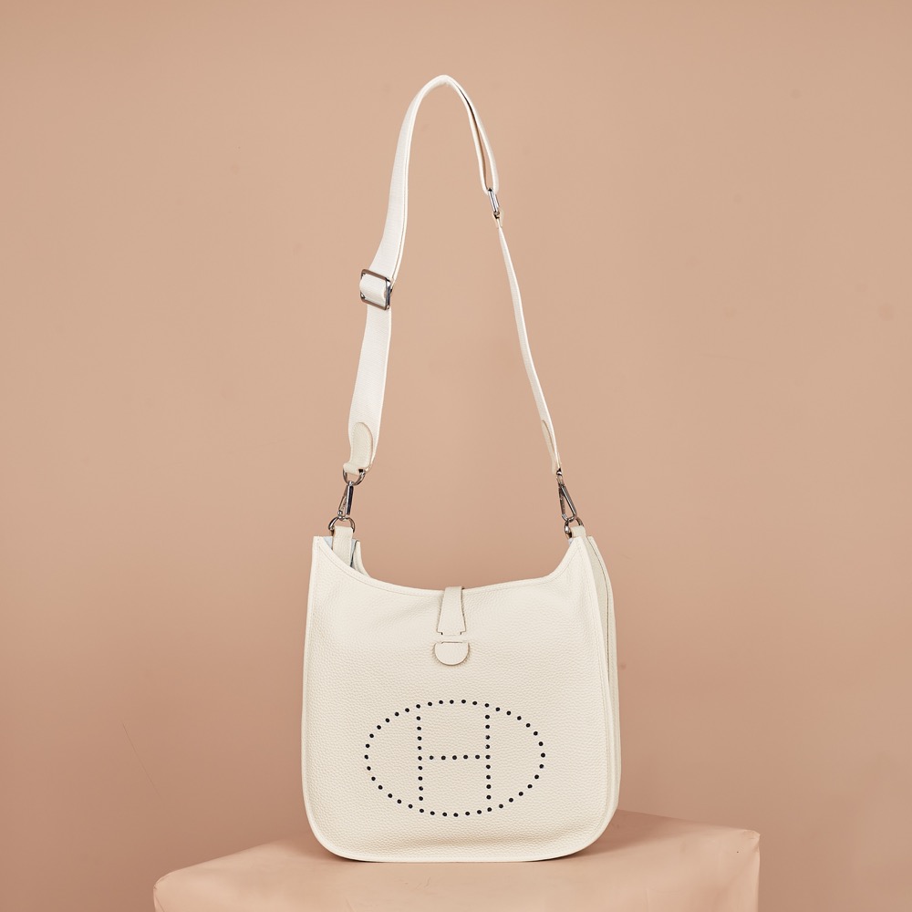 Anonymous Madeline E29 Togo Leather No Brand (Tas Kulit)