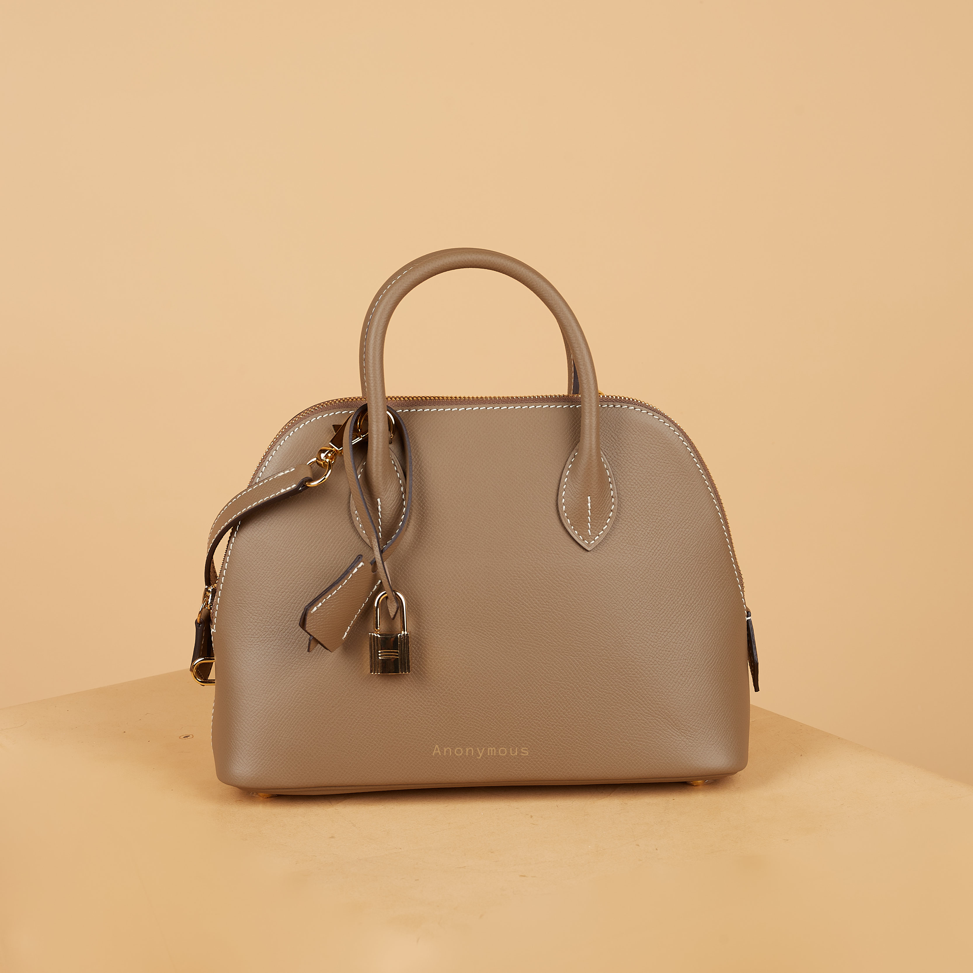 Anonymous Bolie 25 Taiga Leather No Brand (Tas kulit)