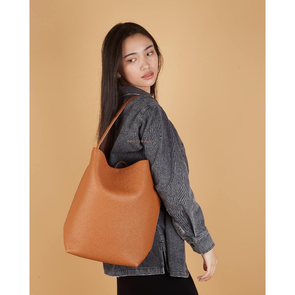 Anonymous Mica Tote Bag Small Grained Leather No Brand (Tas Kulit)
