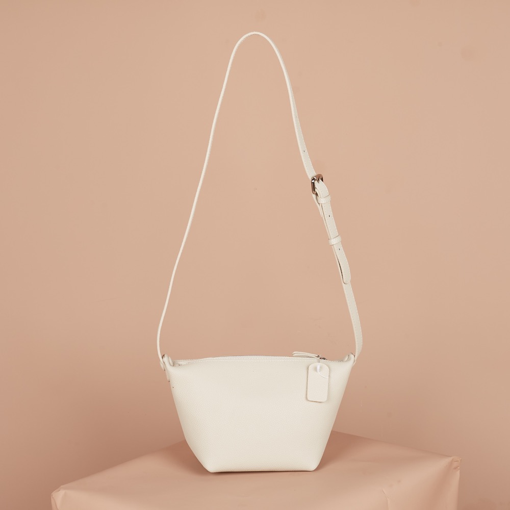 Anonymous Mia Pouch Grained Leather No Brand (Tas Kulit)