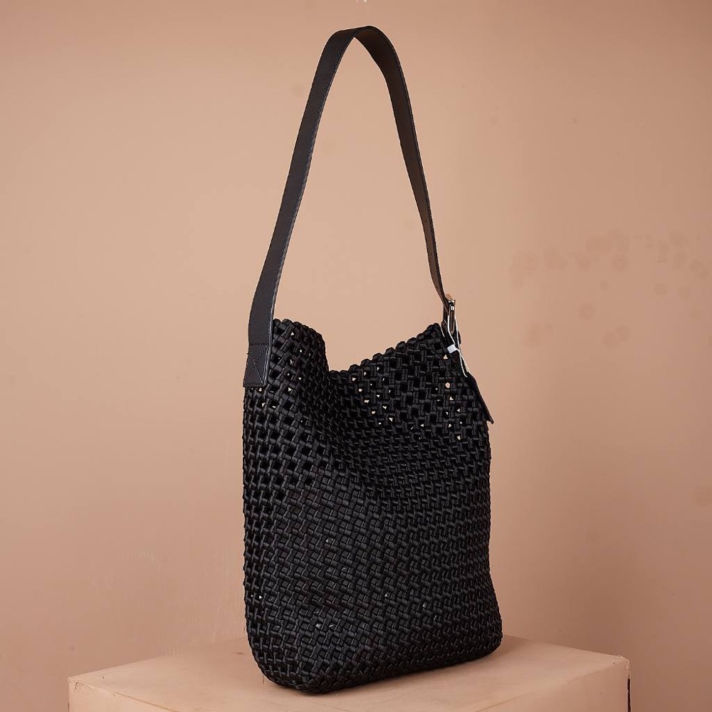 Anonymous Faye Hobo Bag With Leather Strap No Brand (Tas kulit)