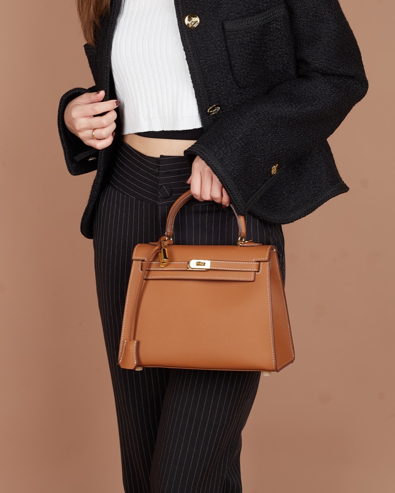 Anonymous Cara Bag K28 Taiga Leather GHW (NST) No Brand (Tas kulit)